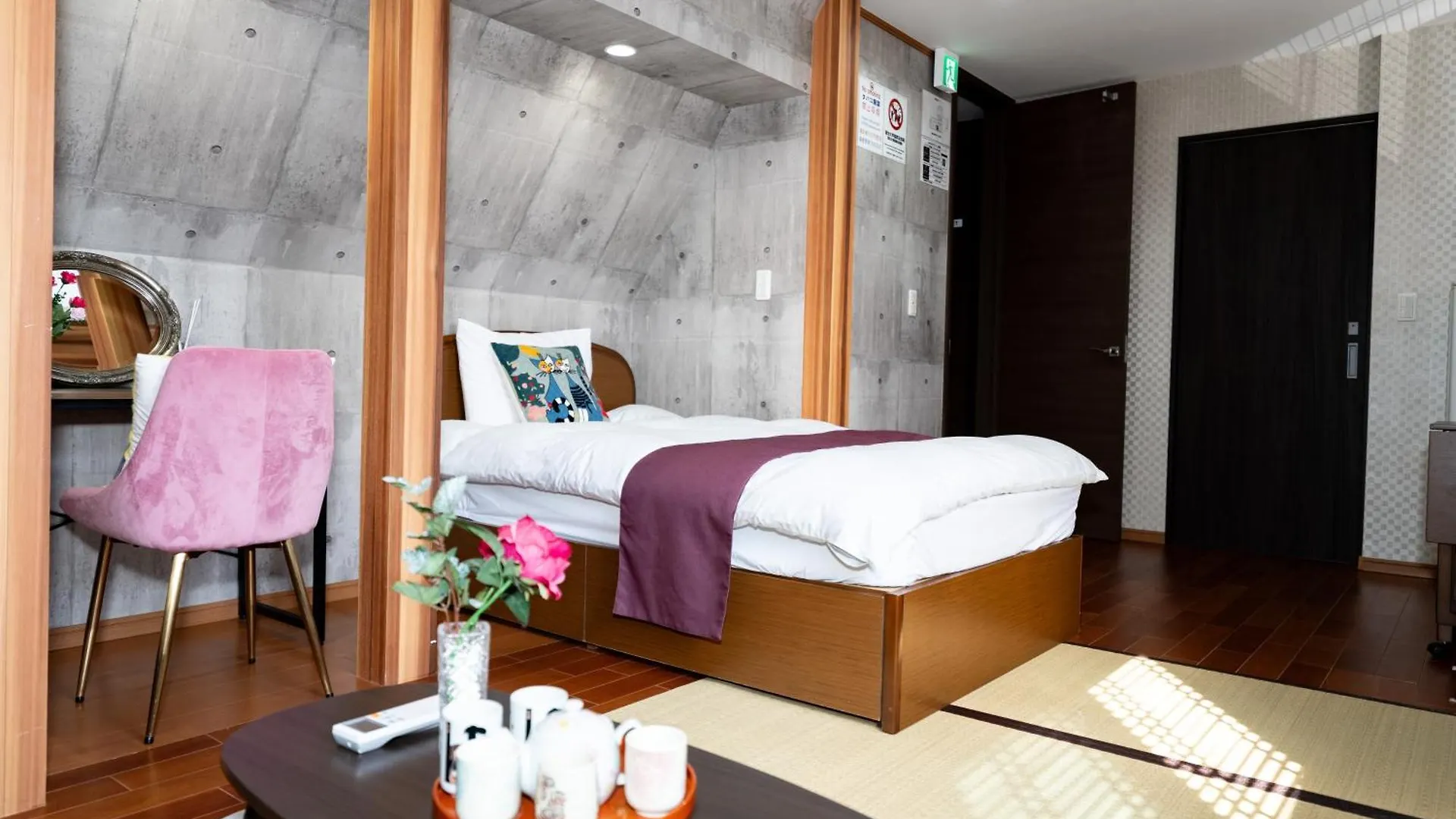 Re Tokyo Hotel Room301 location
